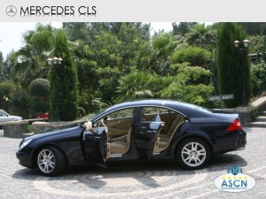 p 0018 300x225 Mercedes CLS
